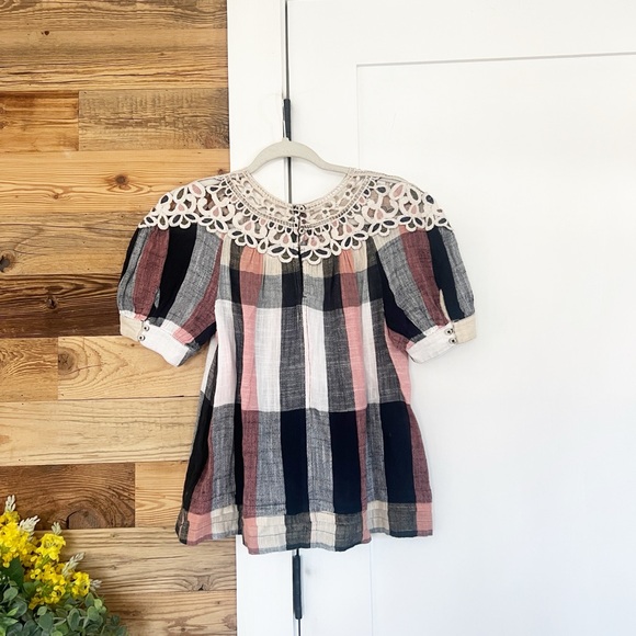 Anthropologie Top with Lace Detail - Picture 4 of 4